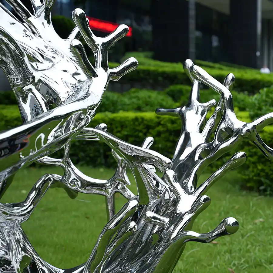 Custom Mirror-Polished Stainless Steel Wave Sculpture for Urban Landscapes