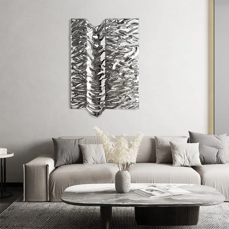 Curved wall decoration