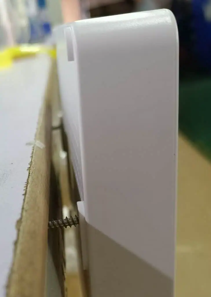 Adding Screw Holes on The Back Side of DC UPS/Power Bank illustration 2
