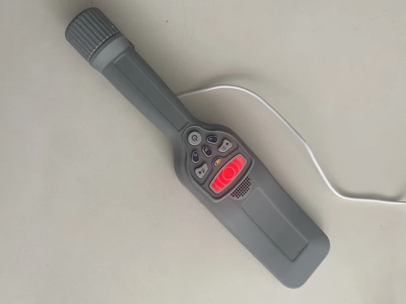 V160-E handheld metal detector scanner