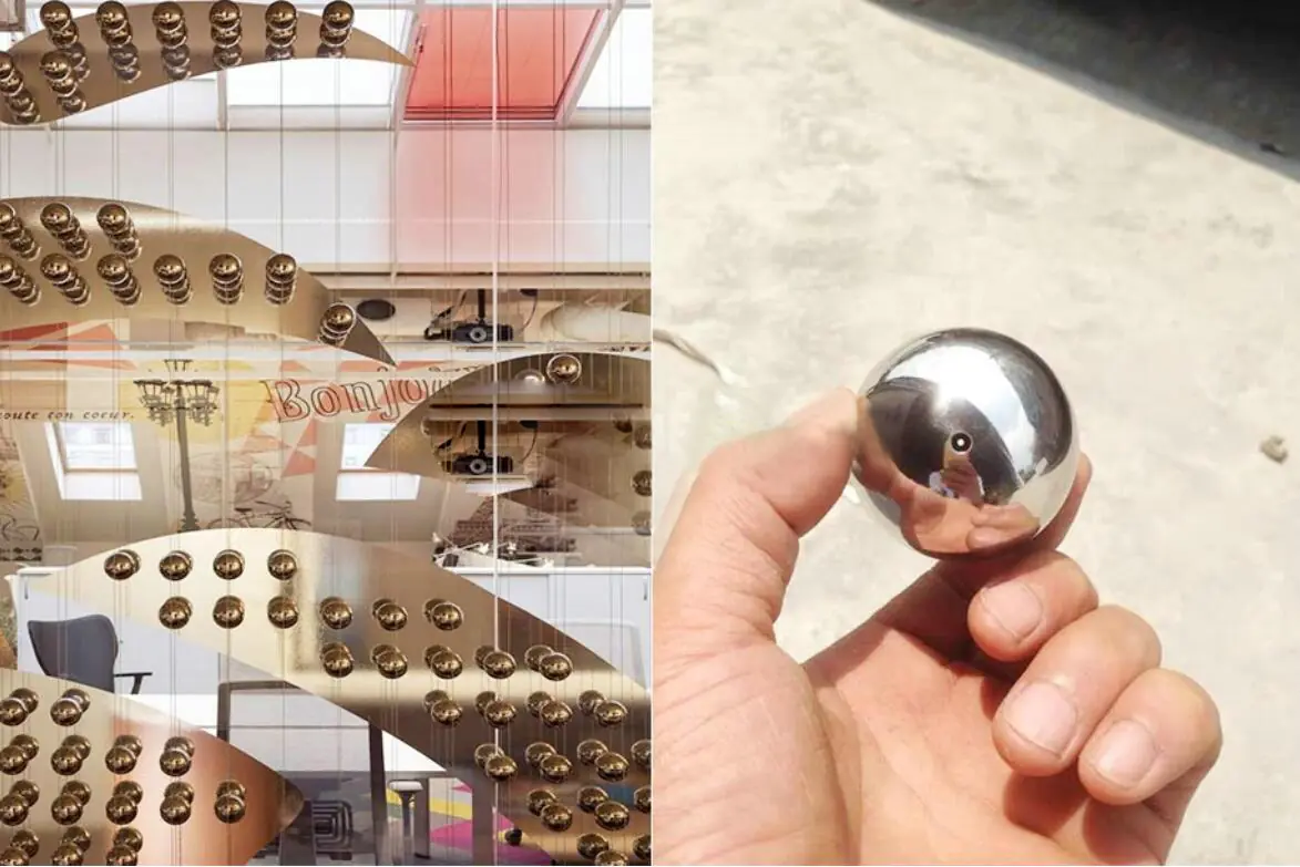 Suspended Hollow Stainless Steel Spheres For Publicis Russia photograph 5