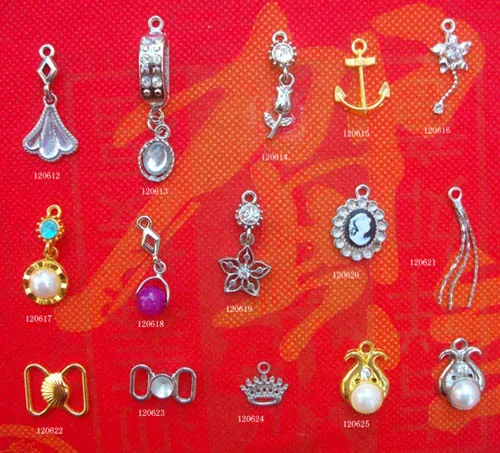 120621 zamak alloy pendant photo 1