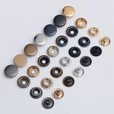 270822-3 - button