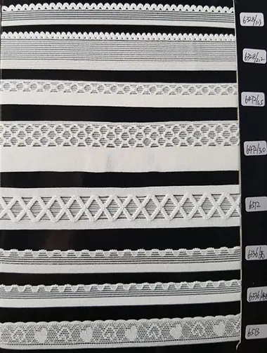 05011125 - lace trim