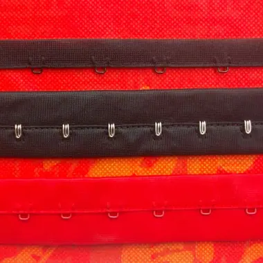 1N - single row hook and eye tape