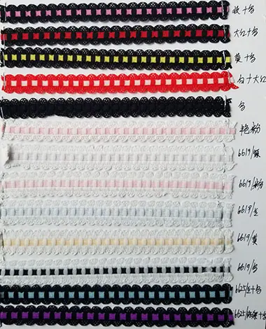 02011125 - trim lace