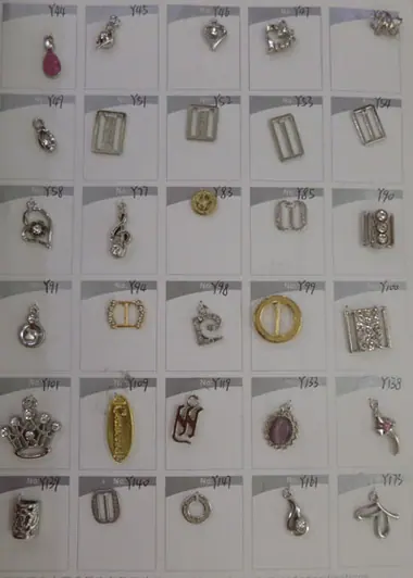 11523 - Metal accessories