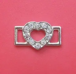 heart buckle 912 view 2