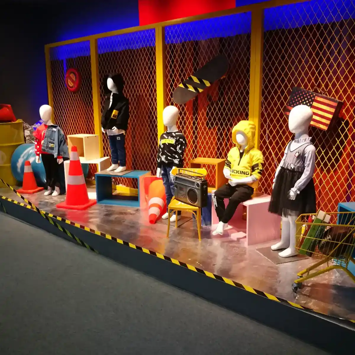 Nannan Design production and showroom photo