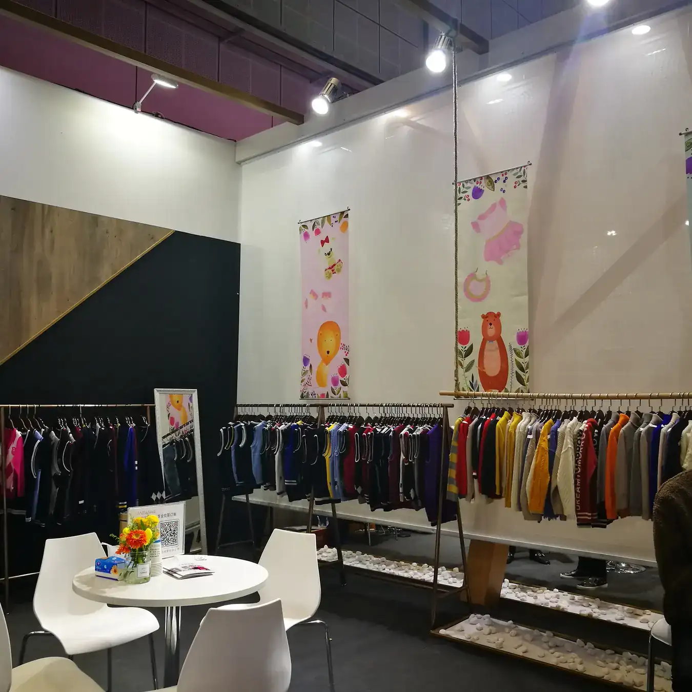 Nannan Design production and showroom photo