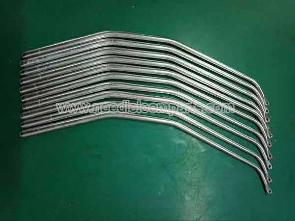 WEFT NEEDLES