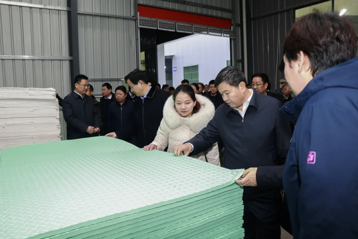 Production workshop at the Newin Best EVA foam mat factory
