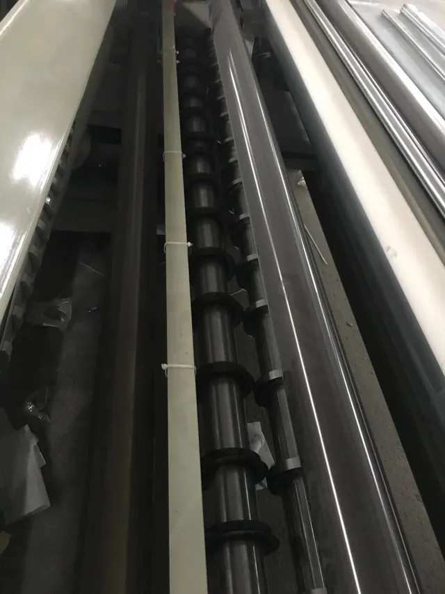 Non Woven Fabrics Slitting And Rewinding Machine view 4