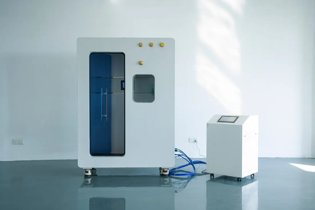 OHC20 cubic chamber and All-in-One gas unit in a treatment room