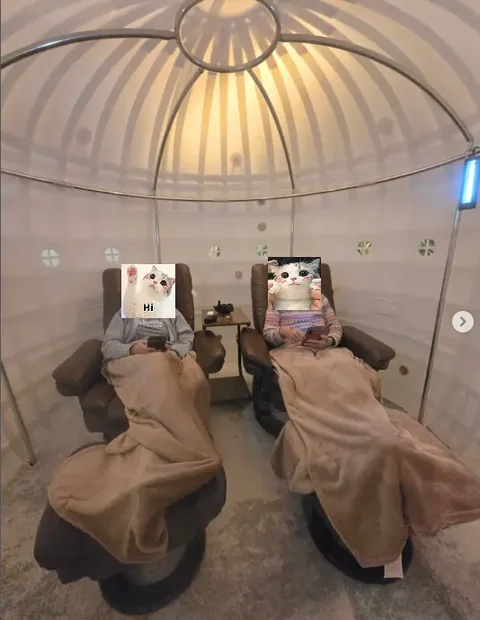 Interior of the OTB walk-in chamber during a session