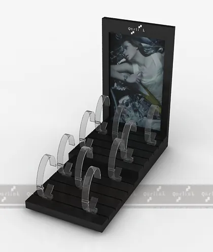15_010_CSD_A01 Wood Watch Display