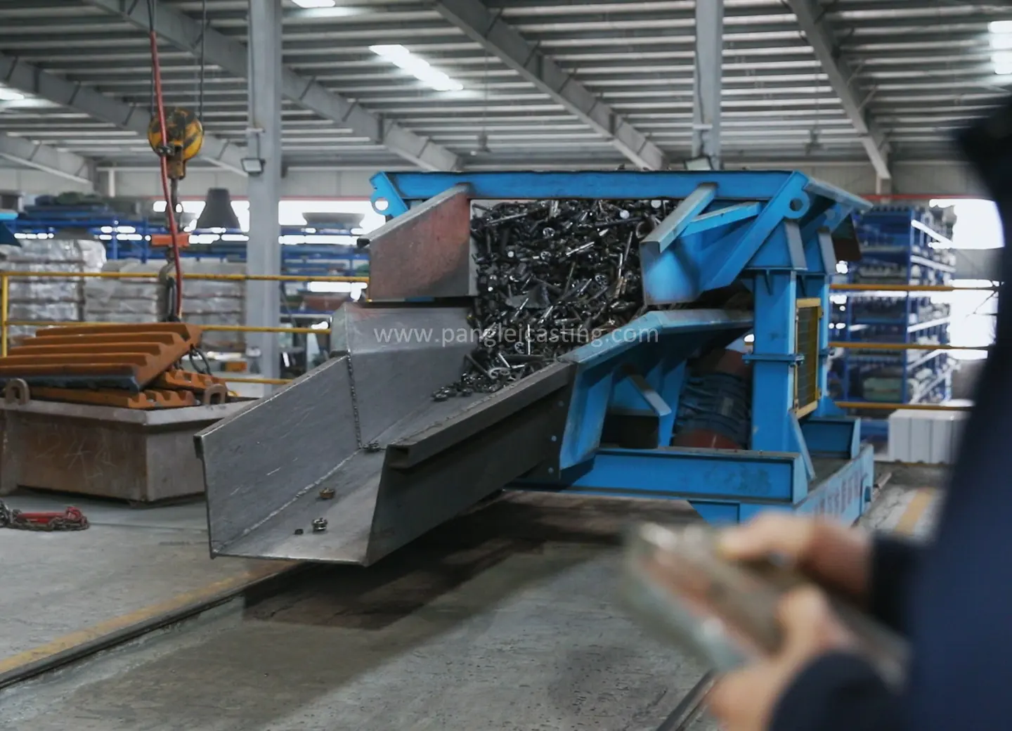 Melting And Pouring at the PangLei foundry
