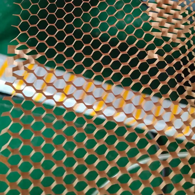 Expanded honeycomb kraft paper produced on an Emerson honeycomb paper machine