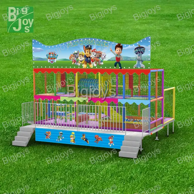 Trailer Playground with Cartoon Theme — factory photograph 5