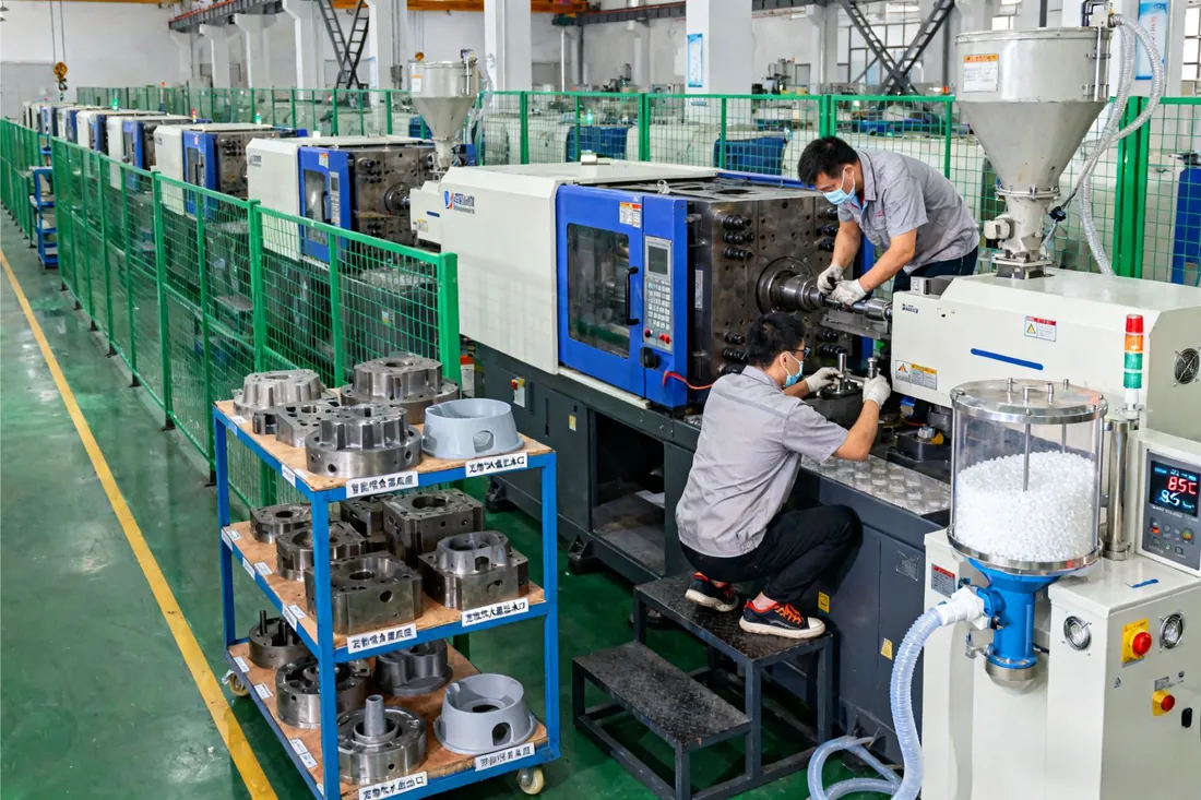 Injection Moulding at the PAWBILT factory in Shenzhen