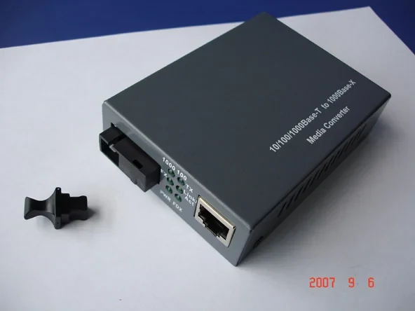 10/100/1000 Single Fiber - Fiber Optic Media Converter manufactured by Ever Expresslink Limited