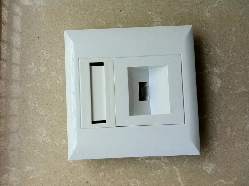 ELF001 - Face Plate manufactured by Ever Expresslink Limited