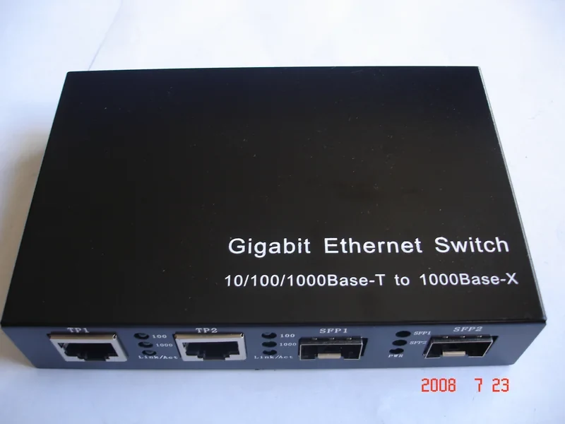 Four Ports 10/100/1000M Ethernet - Fiber Optic Media Converter manufactured by Ever Expresslink Limited