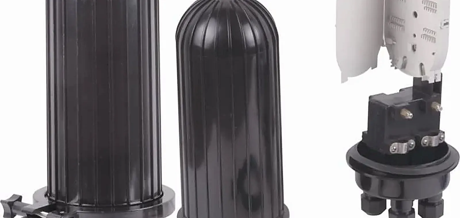 Dome fiber optic splice closures with base plate and sealing hardware