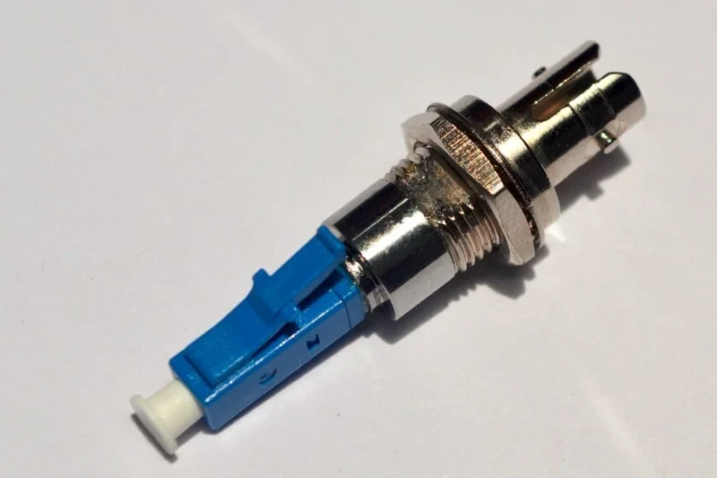 LCm-STf - Hybrid Adapter manufactured by Ever Expresslink Limited