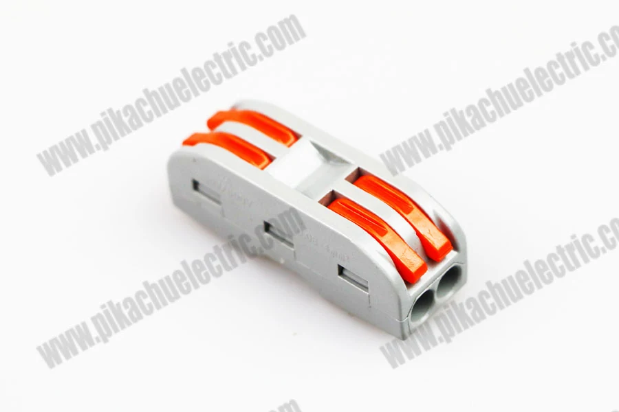 Bulk packaging of wiring quick connectors, showing multiple units in a single container