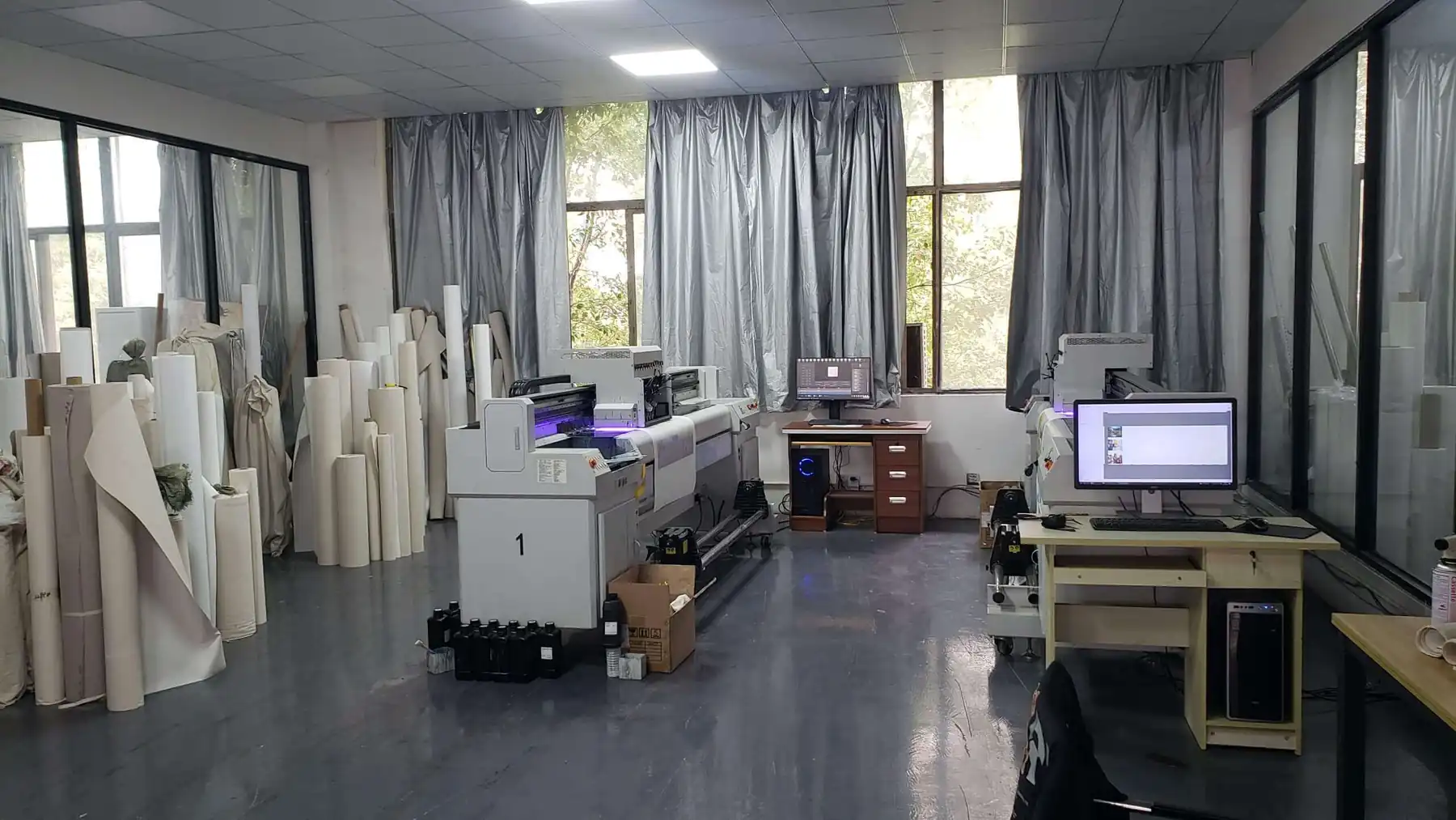 Pveror Art wall art production workshop in Zhengzhou