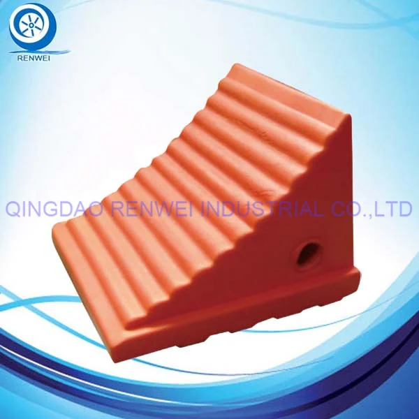 RW886PU Rubber Wheel Chock from Renwei