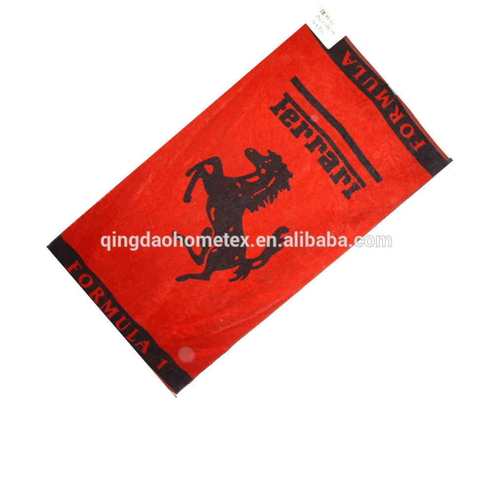 Red 100% cotton jacquard beach towel with woven horse design, 70x140 cm