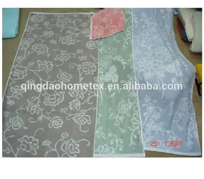 100% cotton yarn dyed jacquard flower bath towel, 70x140 cm, square shape, woven floral pattern, plain colour, natural white base with subtle floral detail