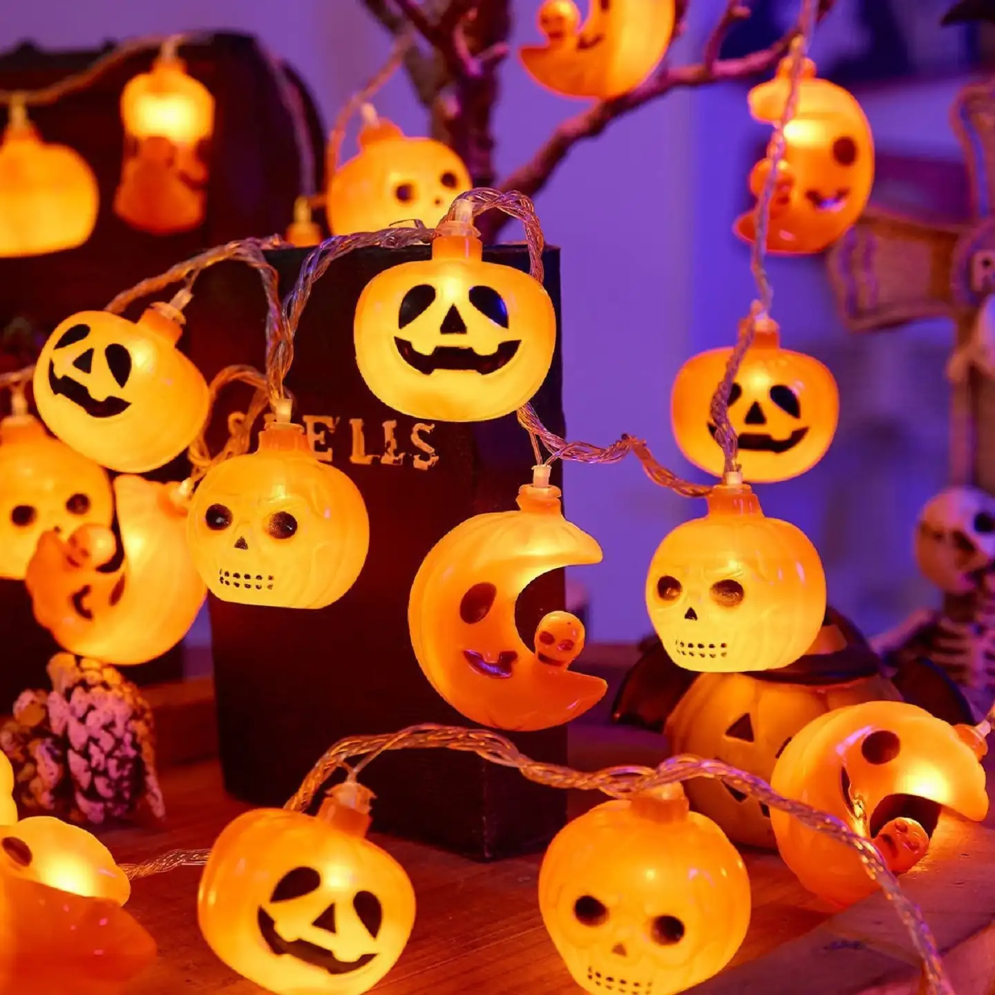 Halloween Pumpkin and Figure Light