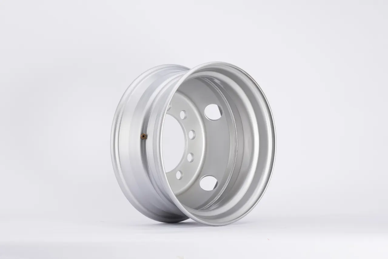 Tubeless steel truck wheel 17.5x6.75 side profile