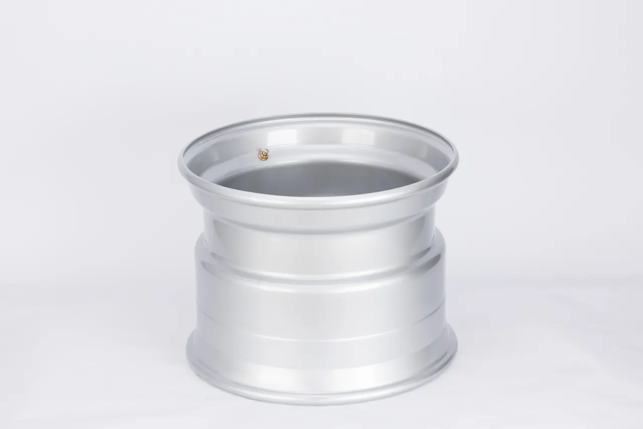 19.50×14.00 truck wheel view 4
