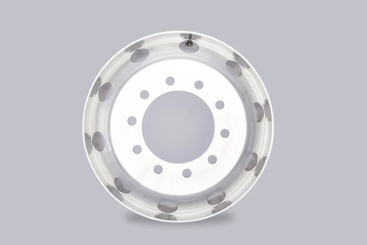 22.5x8.25 Machined Face truck wheel view 4