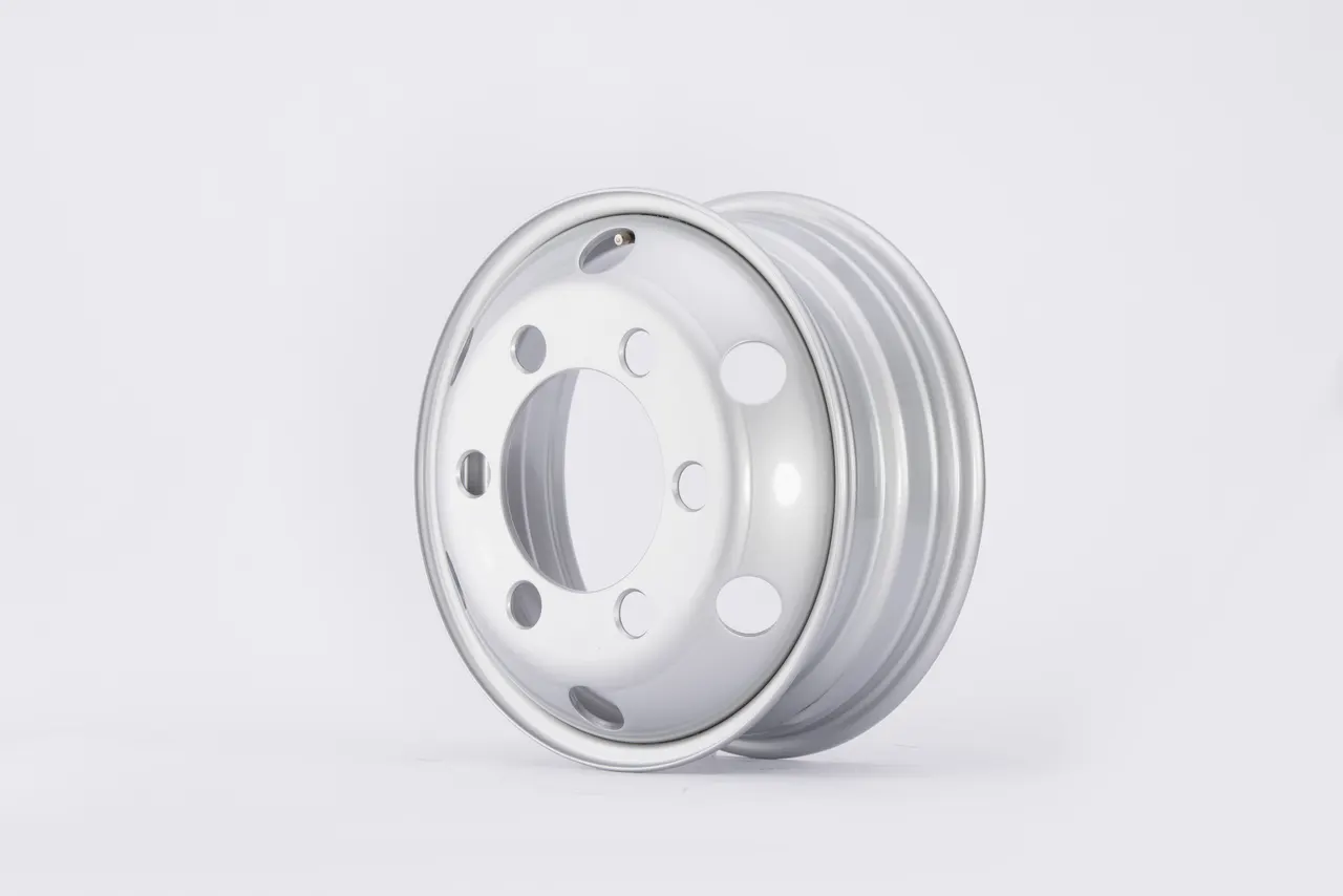 5.5Jx16 truck wheel supplied by Resunyou