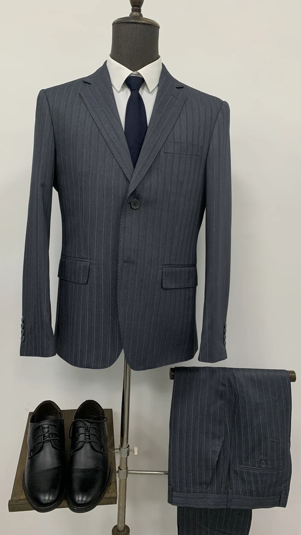 15401-22 - Men's Suits by Right Luck