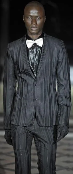 D81 - classics 2 button style by Right Luck