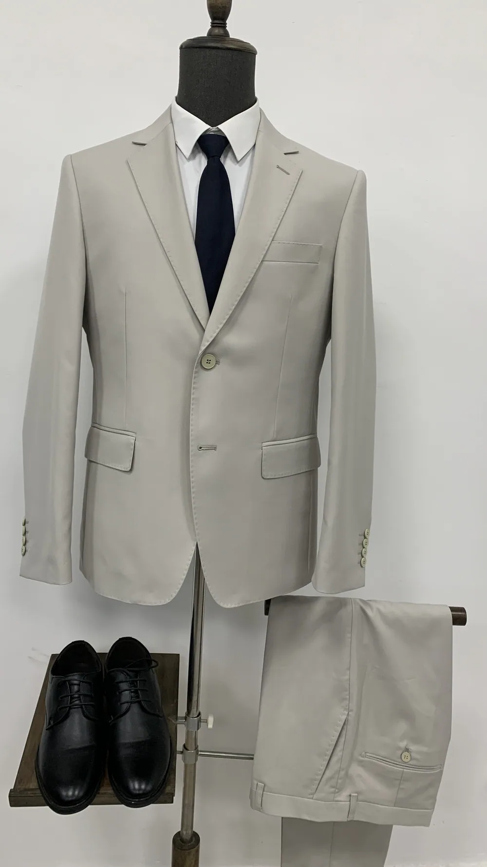 6670-42 - Men's Suits by Right Luck