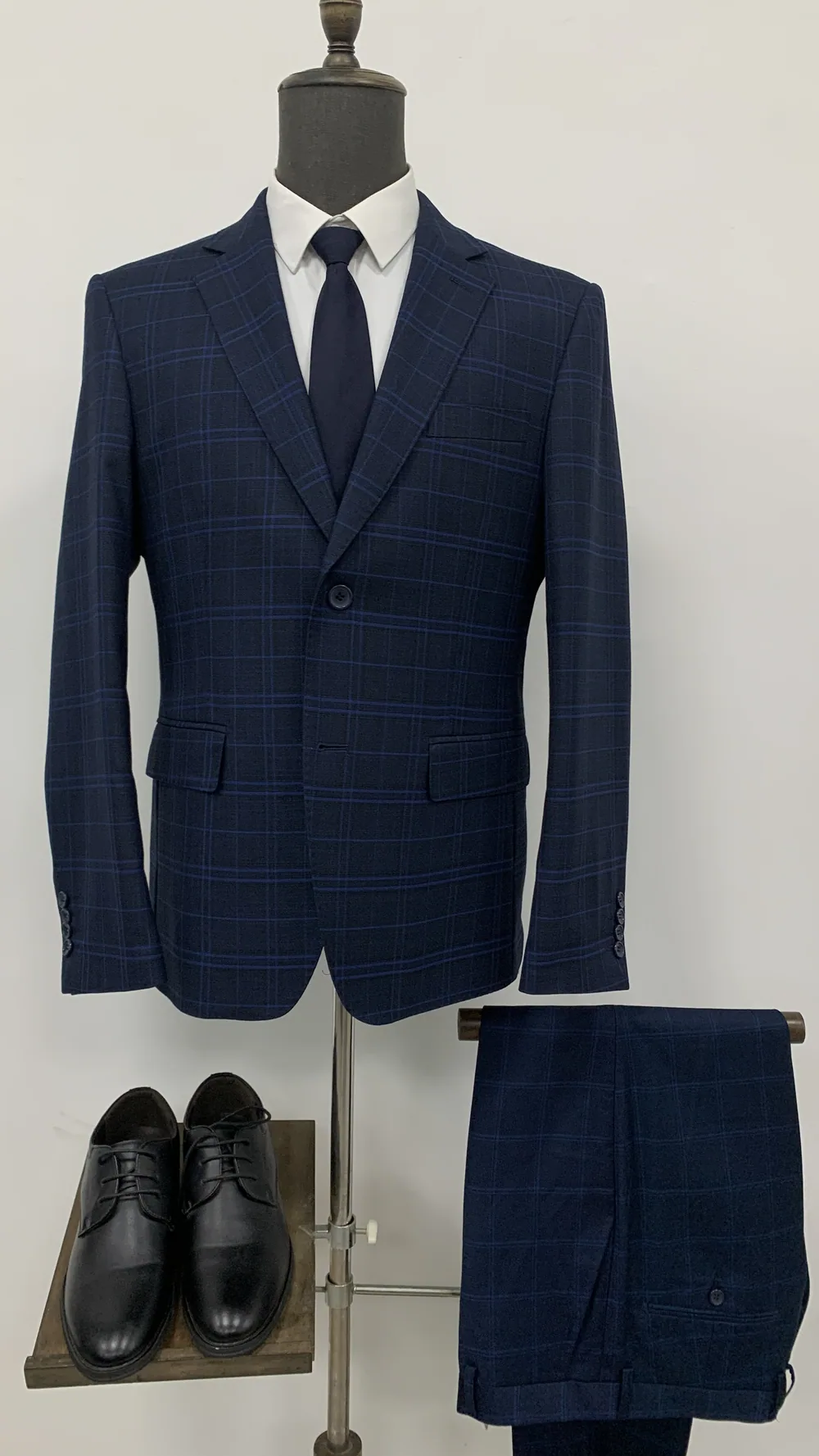 725804-21 - Men's Suits by Right Luck