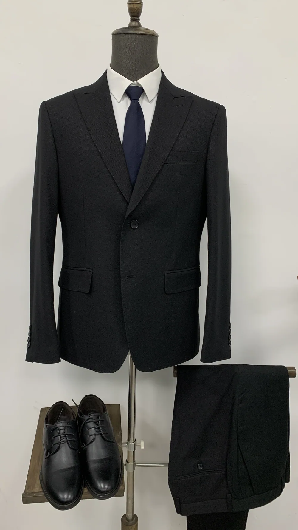 828831-Black - Men's Suits by Right Luck