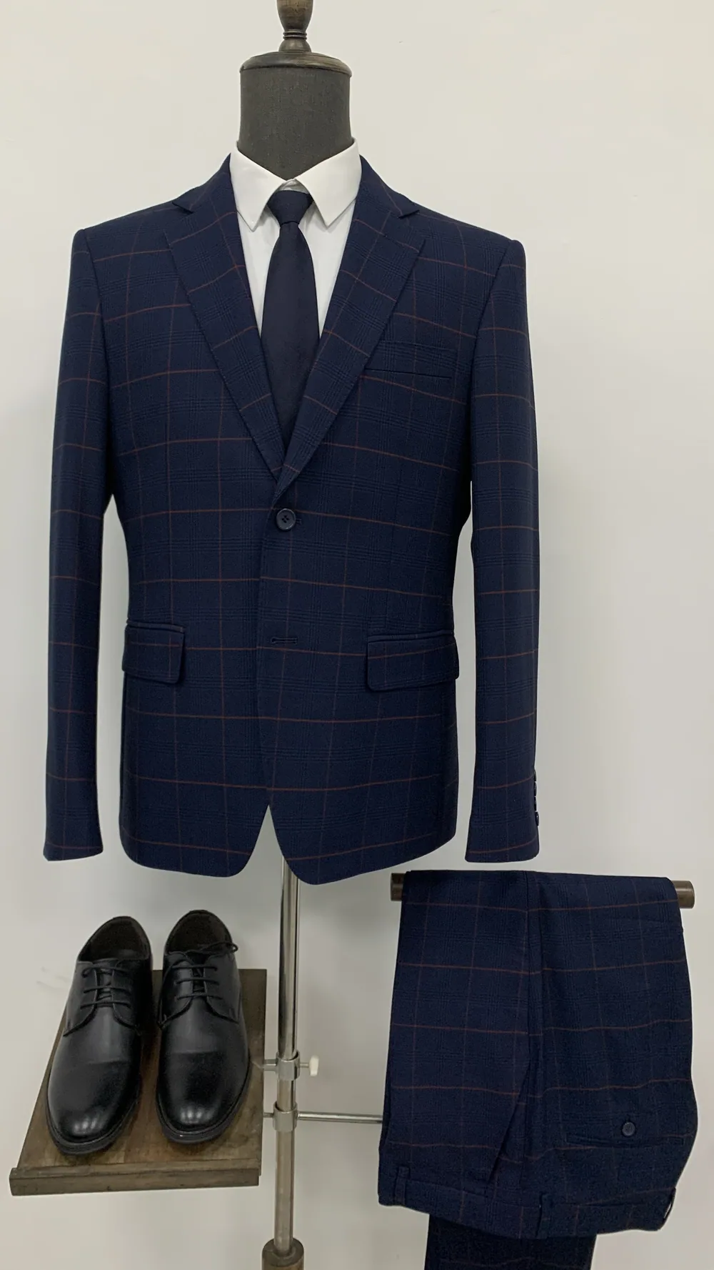 725804-36 - Men's Suits by Right Luck