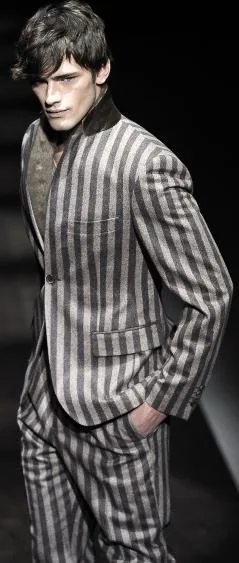 S72 - classics 1 button style by Right Luck