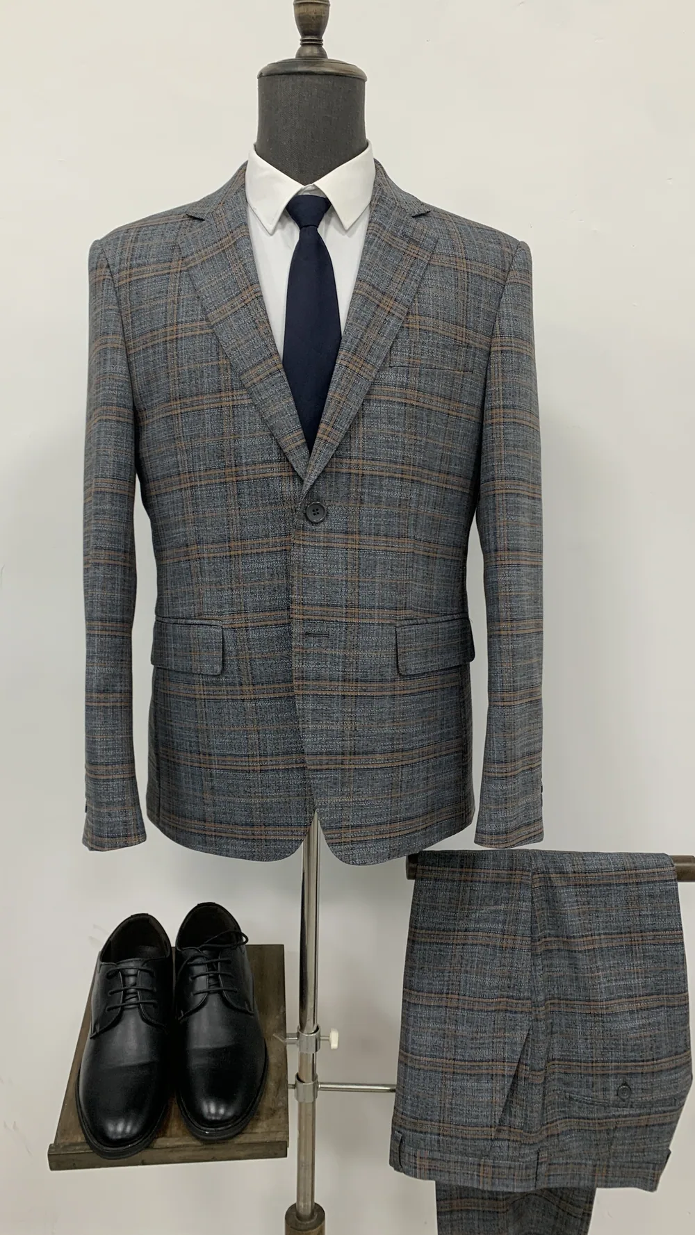728747-14 - Men's Suits by Right Luck