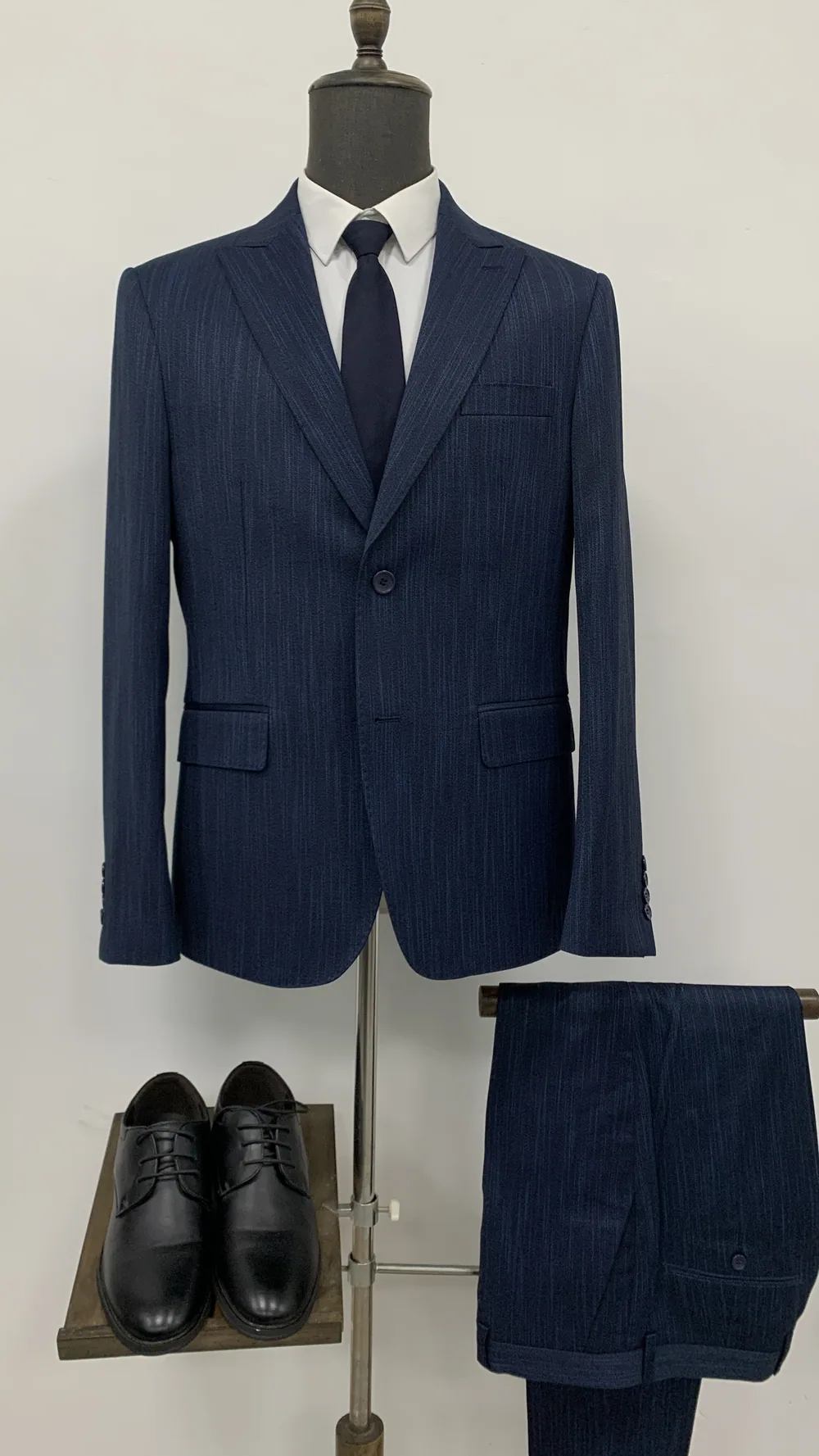 HL6834-54 - Men's Suits by Right Luck