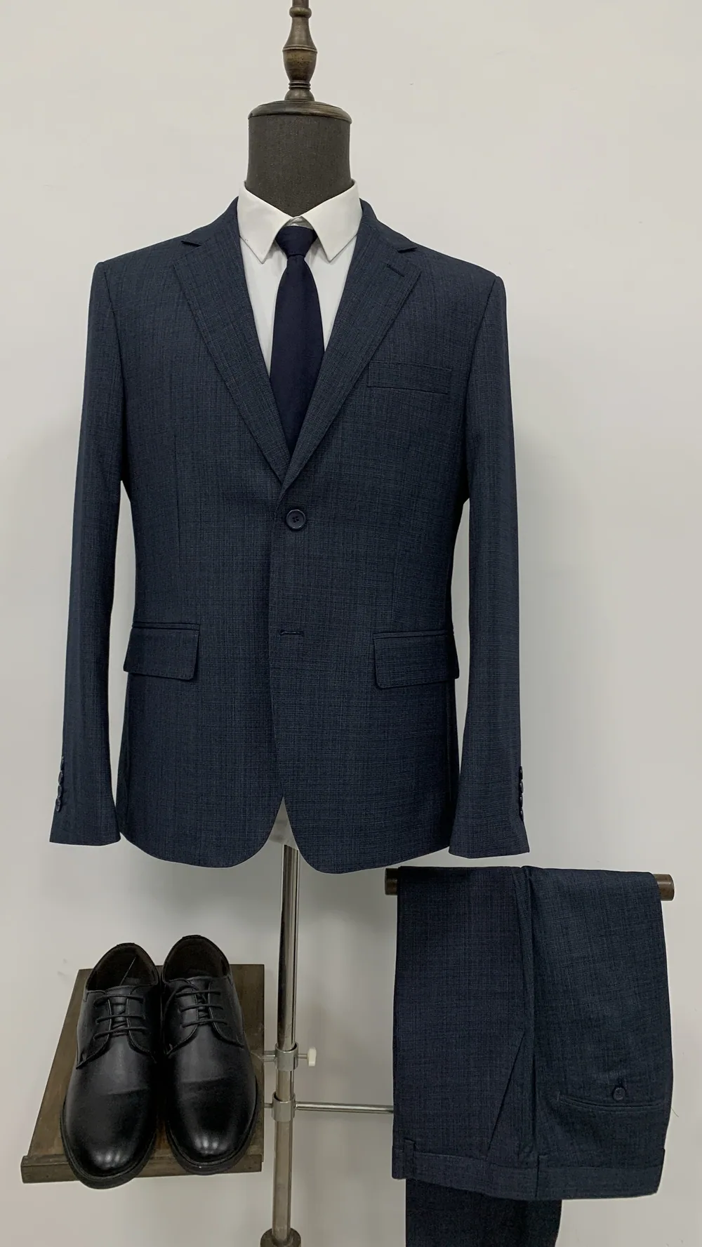 3615-56 - Men's Suits by Right Luck