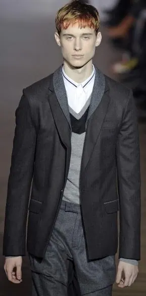 S46 - classics 1 button style by Right Luck